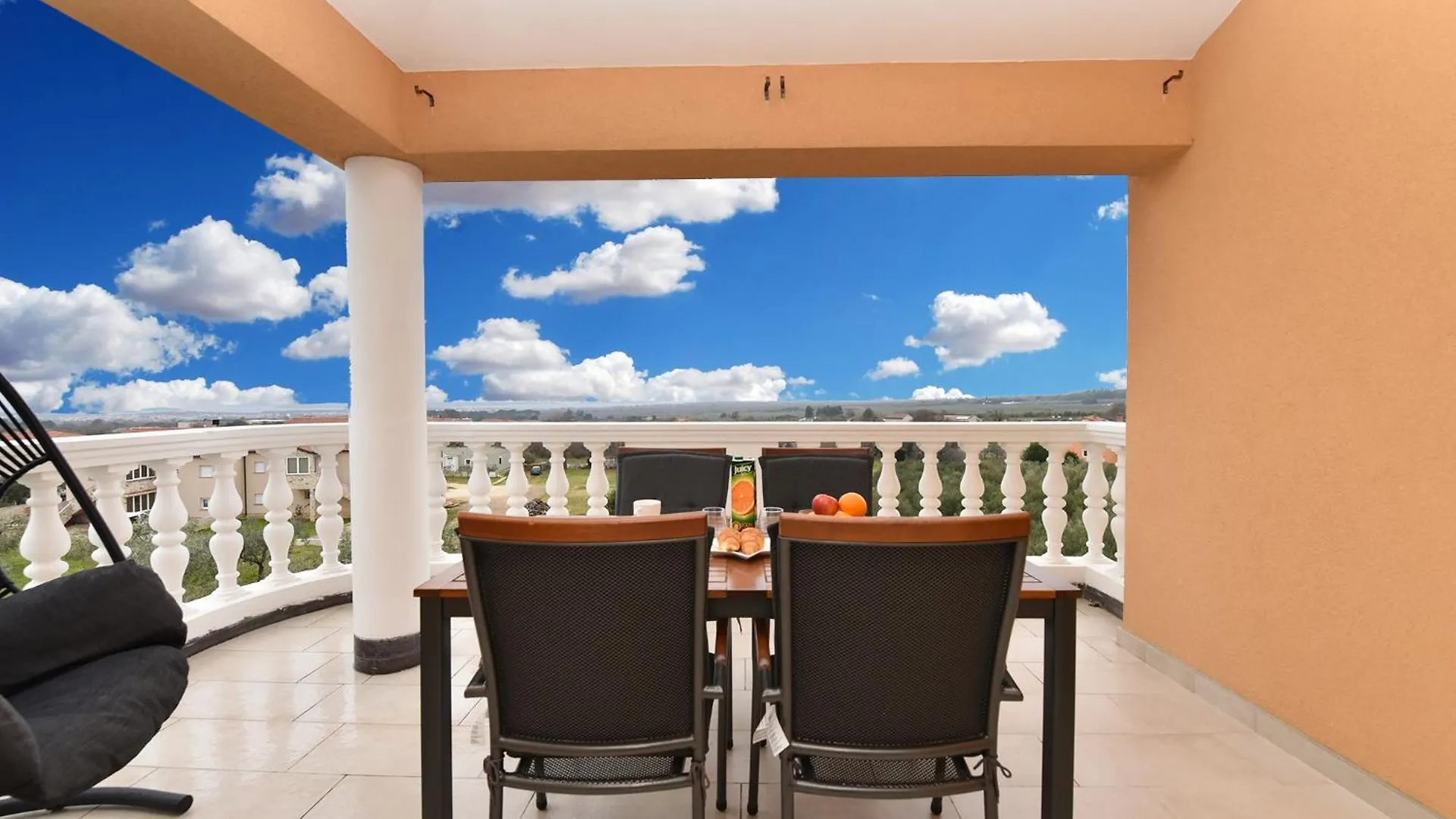 Apartments Galizana 2310
