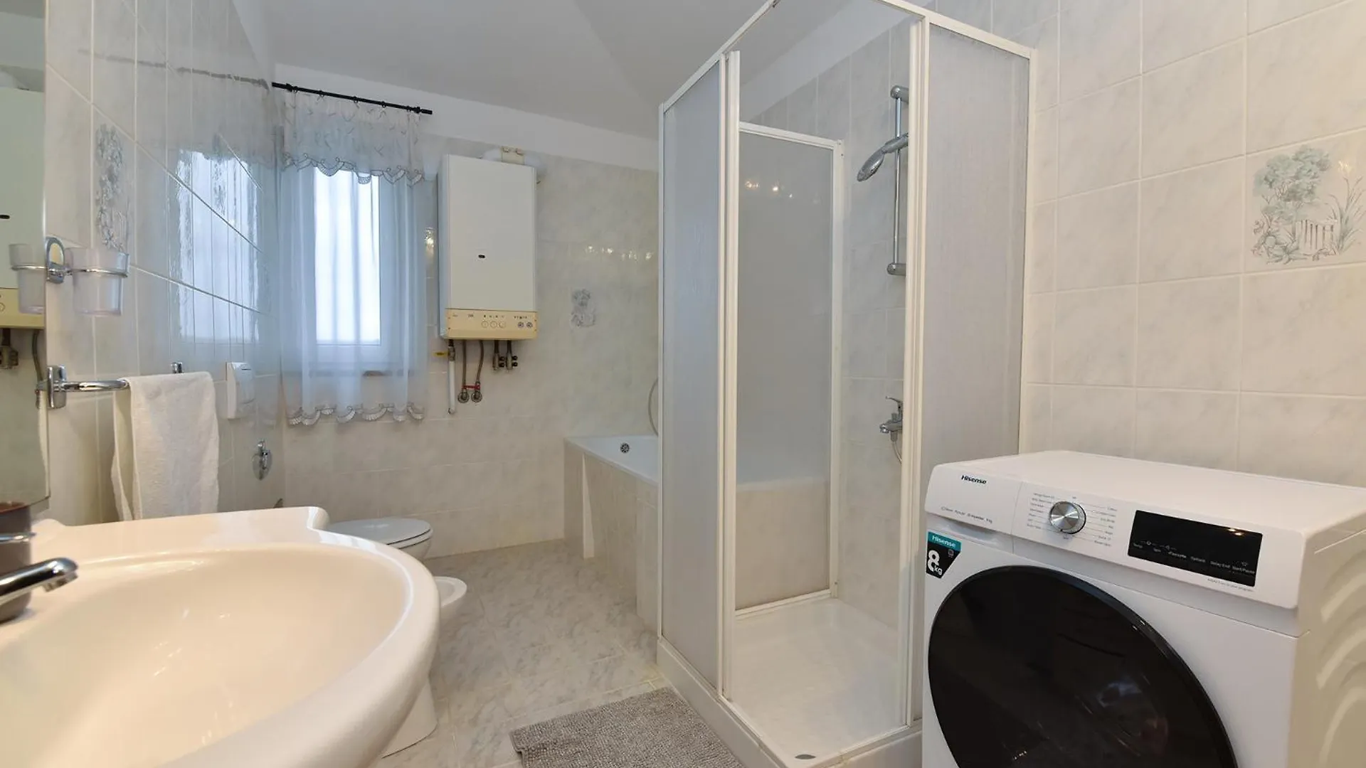 Apartments Galizana 2310