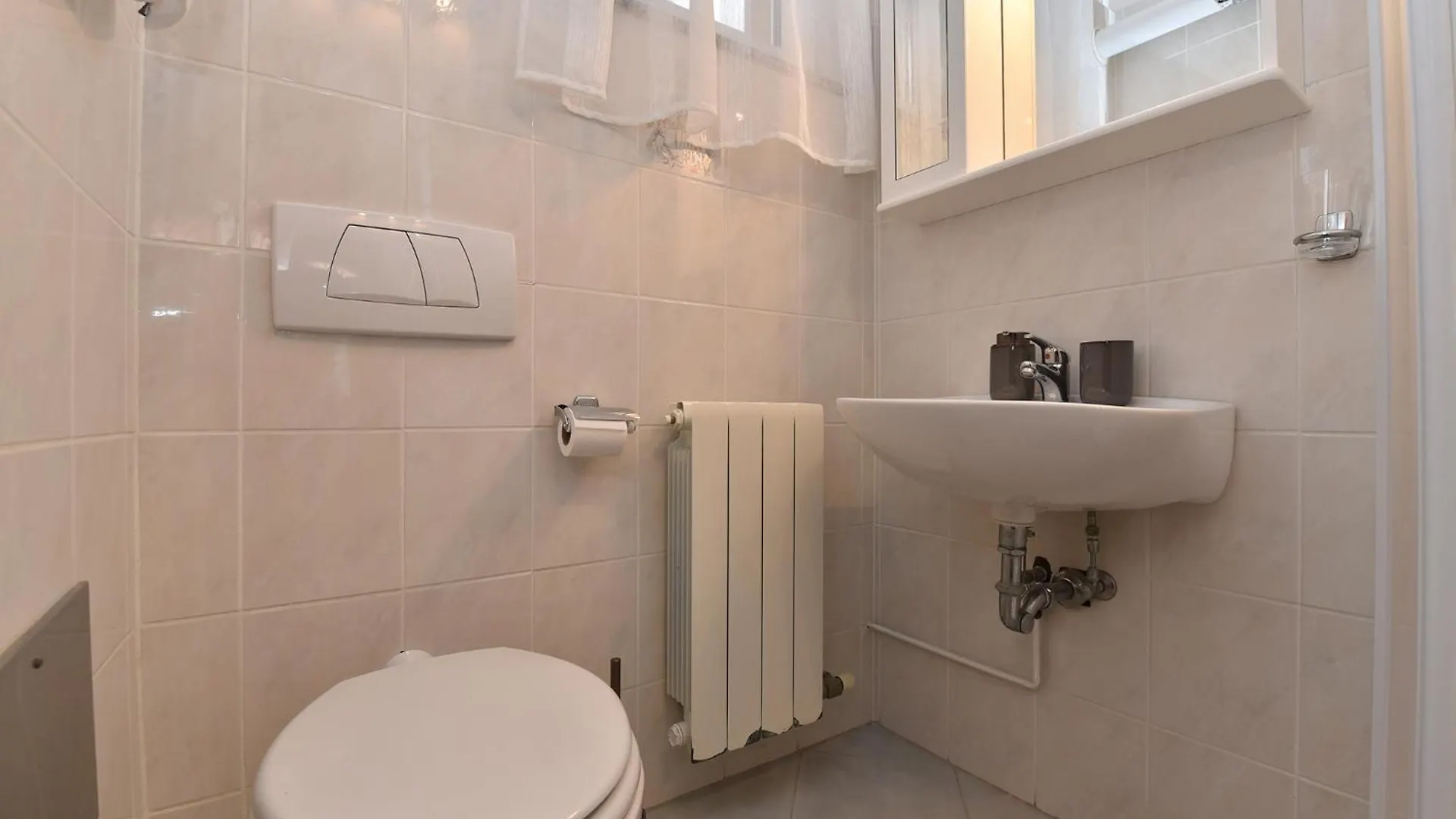 Apartments Galizana 2310