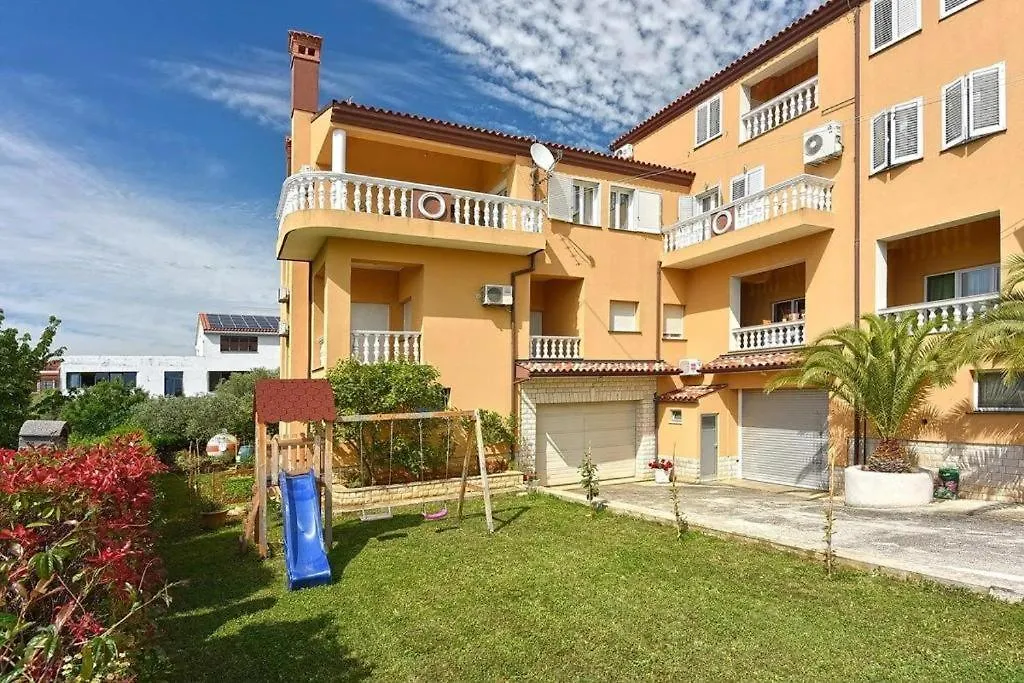 Apartments Galizana 2310