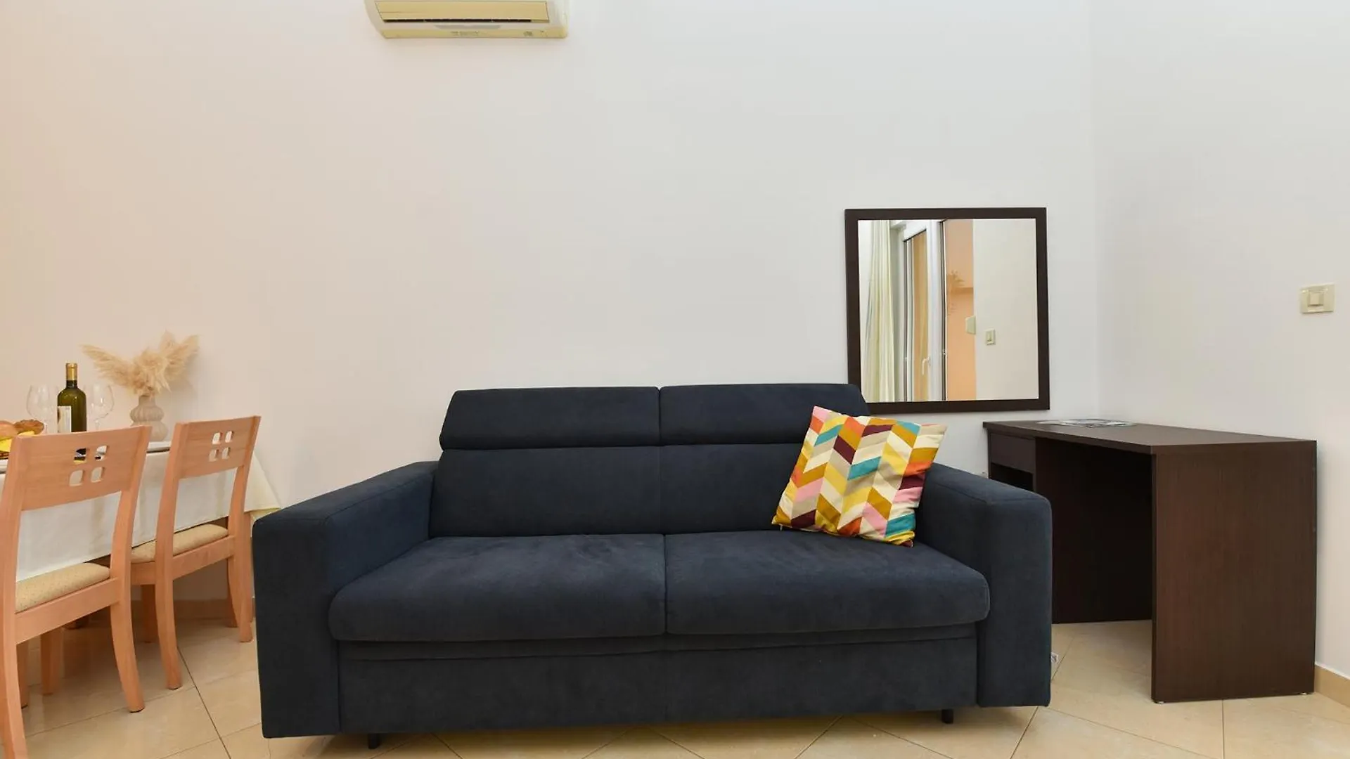 Apartments Galizana 2310 Croatia