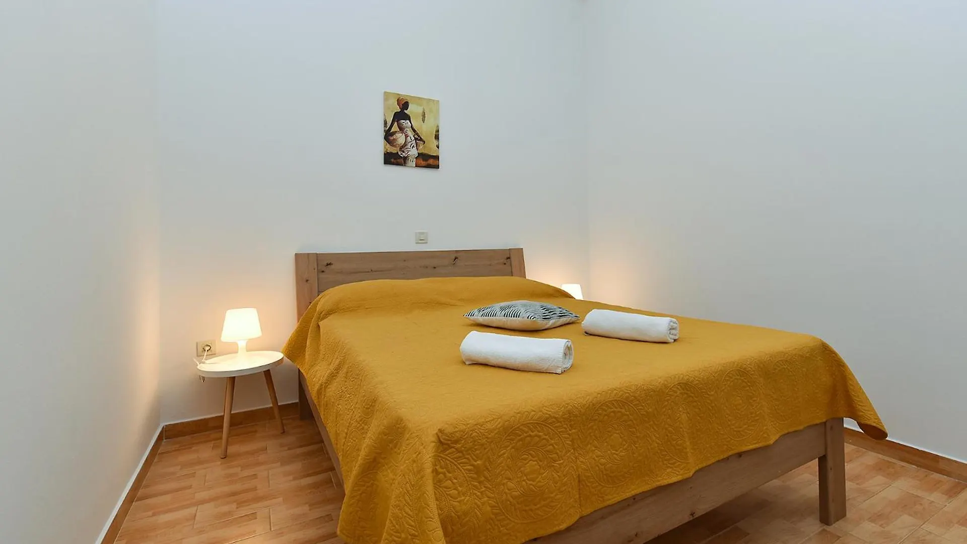 Apartments Galizana 2310