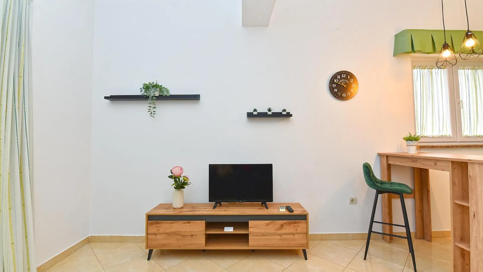 Apartments Galizana 2310 Croatia