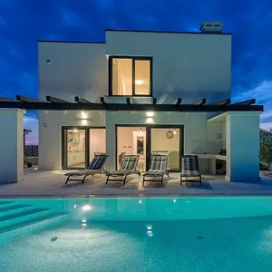 Villa-osmium Villa