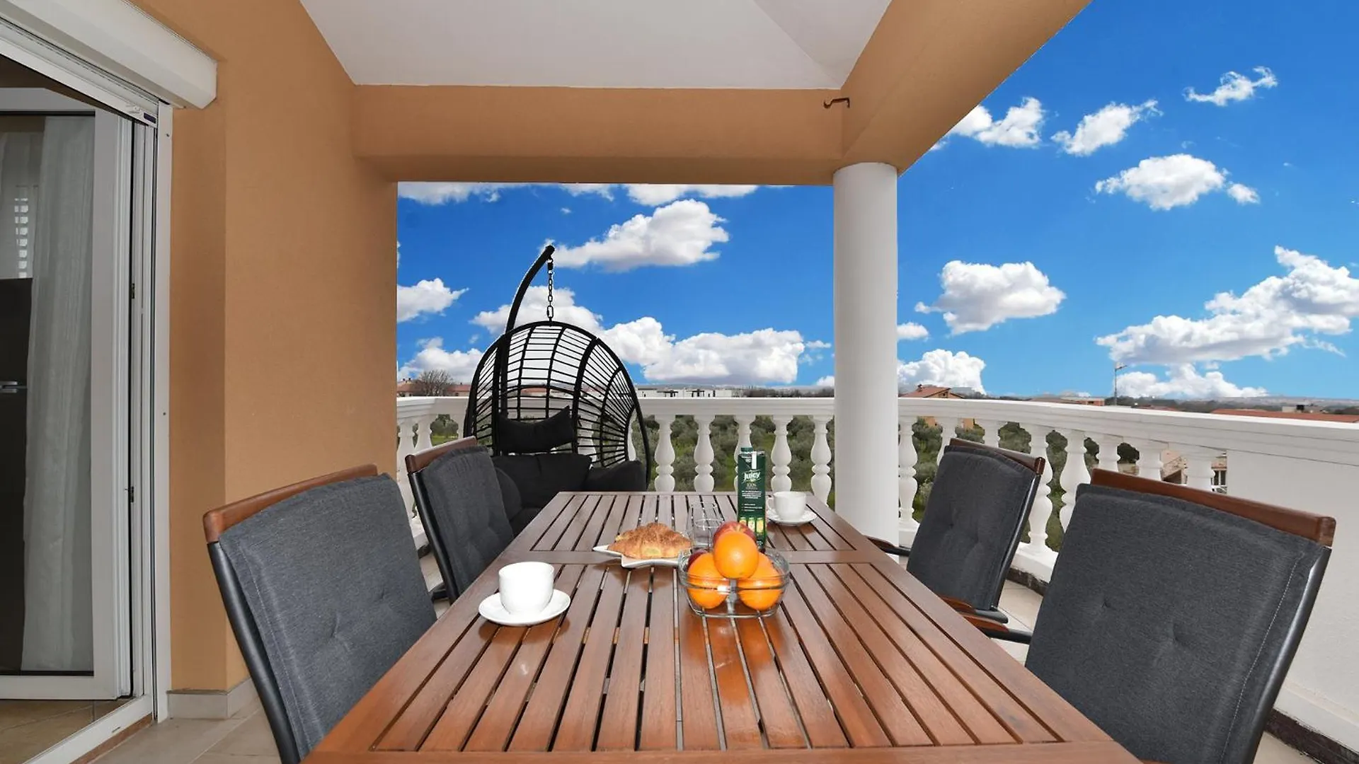 Apartments Galizana 2310
